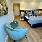 Heaven Homes - Traumhafter Ausblick Am Wald Apartamento